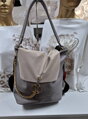 Dámska crossbody kabelka šedá.