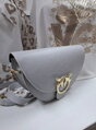 Dámska crossbody kabelka šedá.