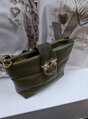 Crossbody kabelka zelená.