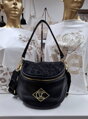 Dámska crossbody kabelka M6600 čierna.