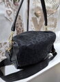 Dámska crossbody kabelka M6600 čierna.