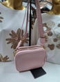 Dámska ružová crossbody kabelka 3 komorová športovo-elegantná.