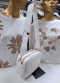Dámska biela crossbody kabelka 2 komorová športovo-elegantná.