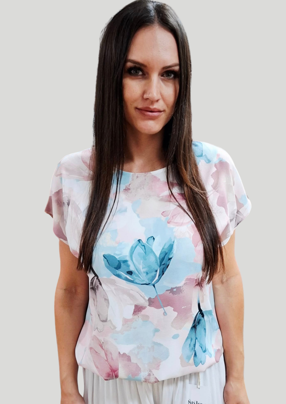 Elegantná blúzka pre plnoštíhle ELLLA. Elegantná blúzka pre plnoštíhle ELLLA.