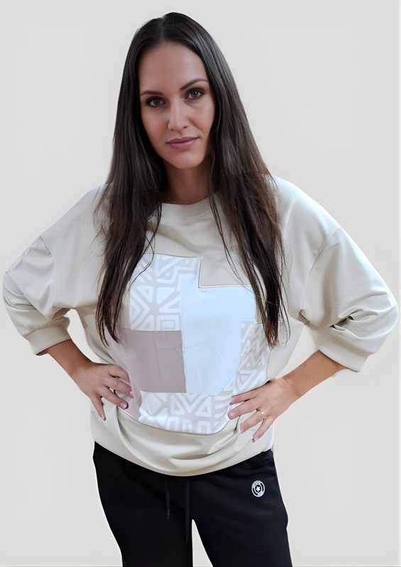 Megi Collection mikina “Patch Art” smotanová.