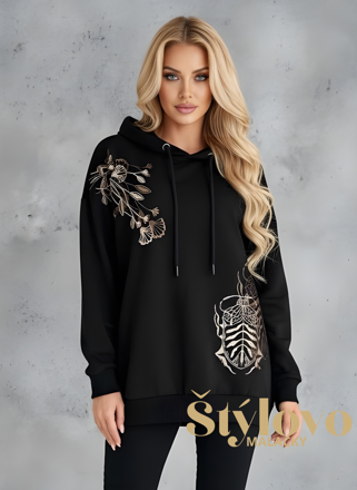 Dámska mikina s kapucňou Megi Collection čierna s vyšívaným vzorom.