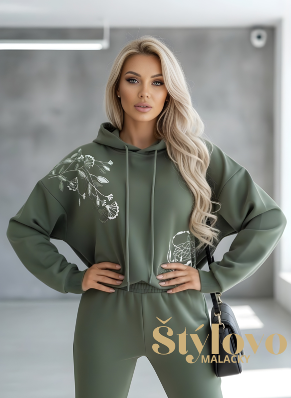 Dámska mikina s kapucňou Megi Collection zelená s vyšívaným vzorom.