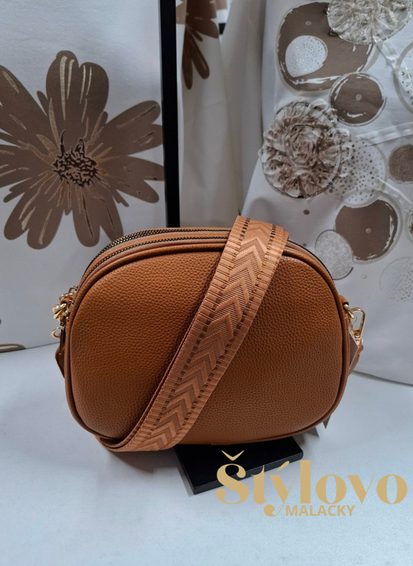 Dámska hnedá crossbody kabelka 3 komorová.