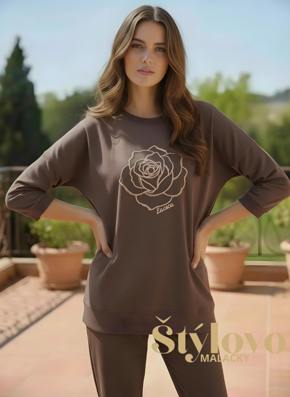Čokoládová mikina s veľkou vyšívanou "RUŽOU".