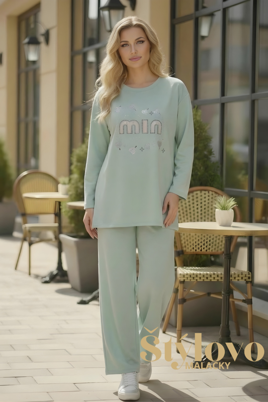Dámska mentolová oversize súprava so zirkónmi.
