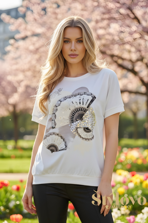 Dámske bavlnené tričko Megi Collection biele s elegantným motívom vejára.