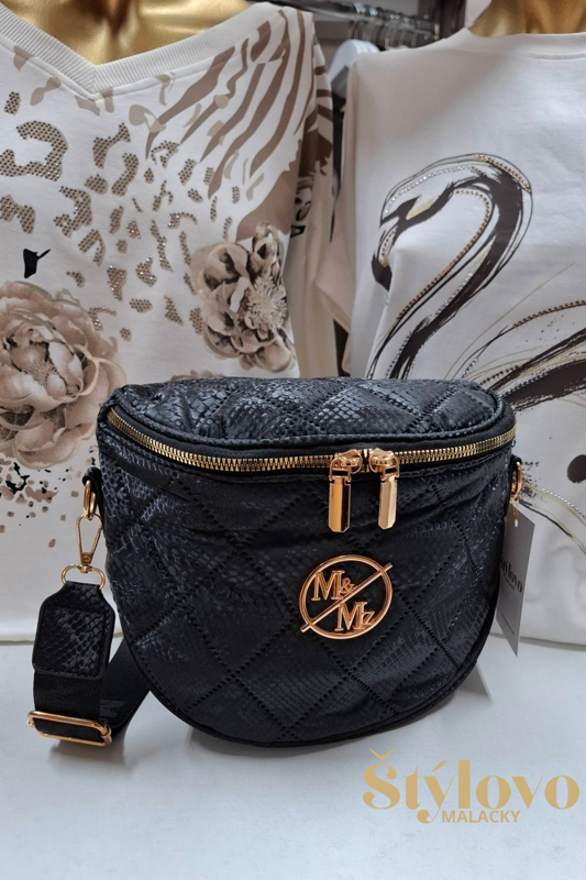 Dámska crossbody kabelka čierna vzorovaná.