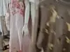 Dámska mikina Megi Collection béžová so zlatou potlačou.